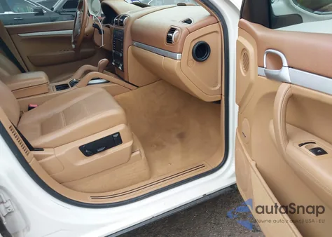 2010 Porsche Cayenne из США, поврежденный, VIN WP1AA2AP9ALA06435